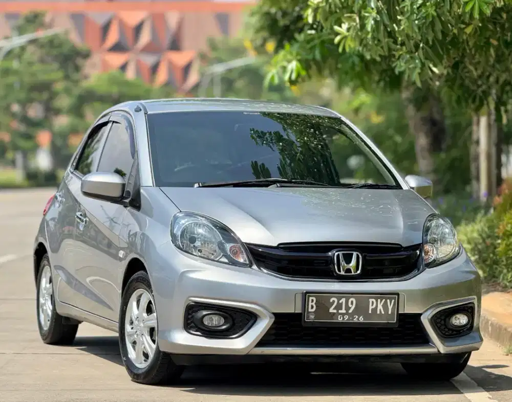 DP 9 jt! Honda Brio E Matic 2016 CVT Antik Spt Baru!!