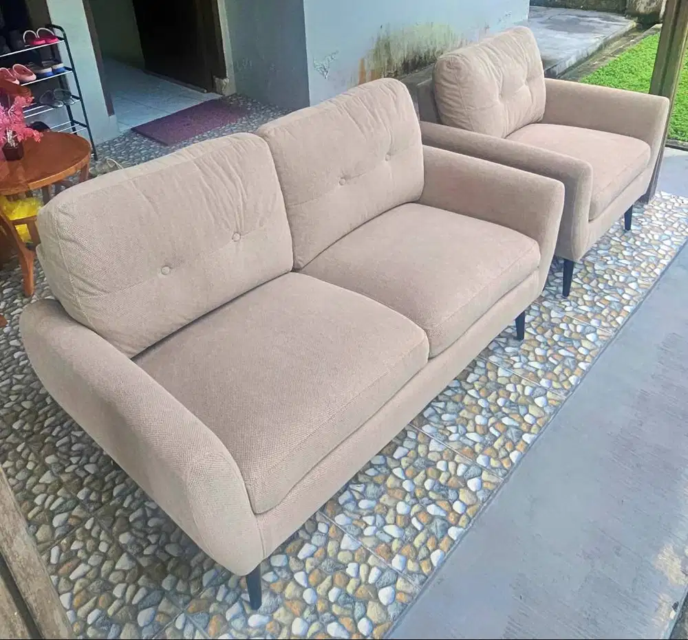 Sofa Informa Osaka Pemakaian baru 3 bulan