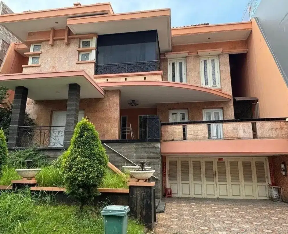 Rumah di  Bukit Gading Mediterania, Kelapa Gading, Jakarta Utara