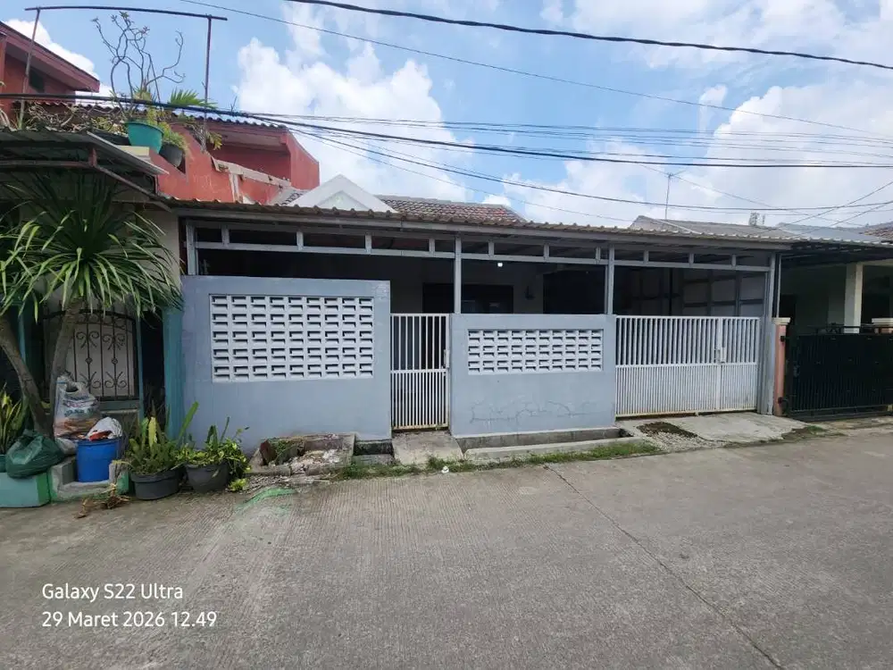 RUMAH SIAP HUNI - HANYA 5 MENIT KE STASIUN KOSAMBI!