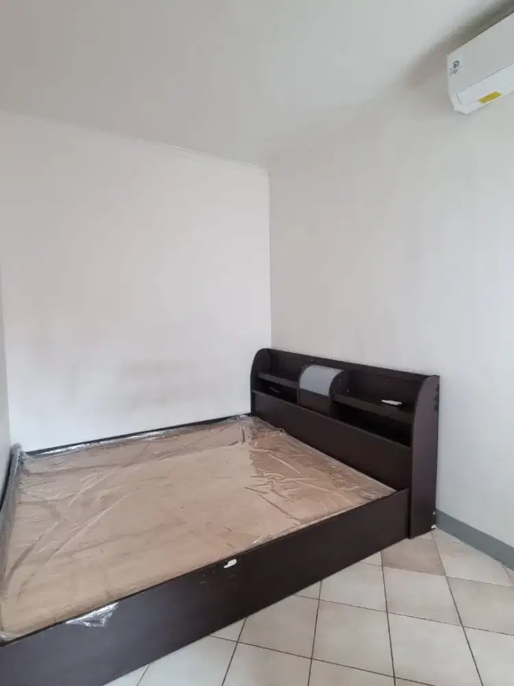 Dipan kayu mulus siap pakai ya