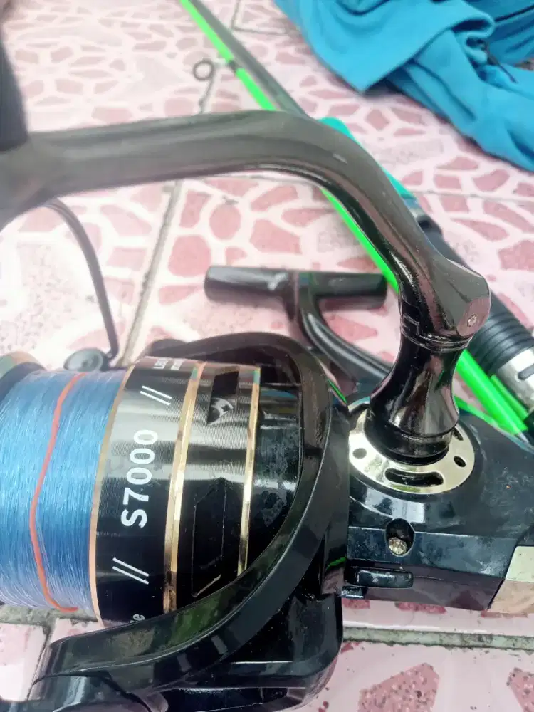 satu set joran me Rill S 7000