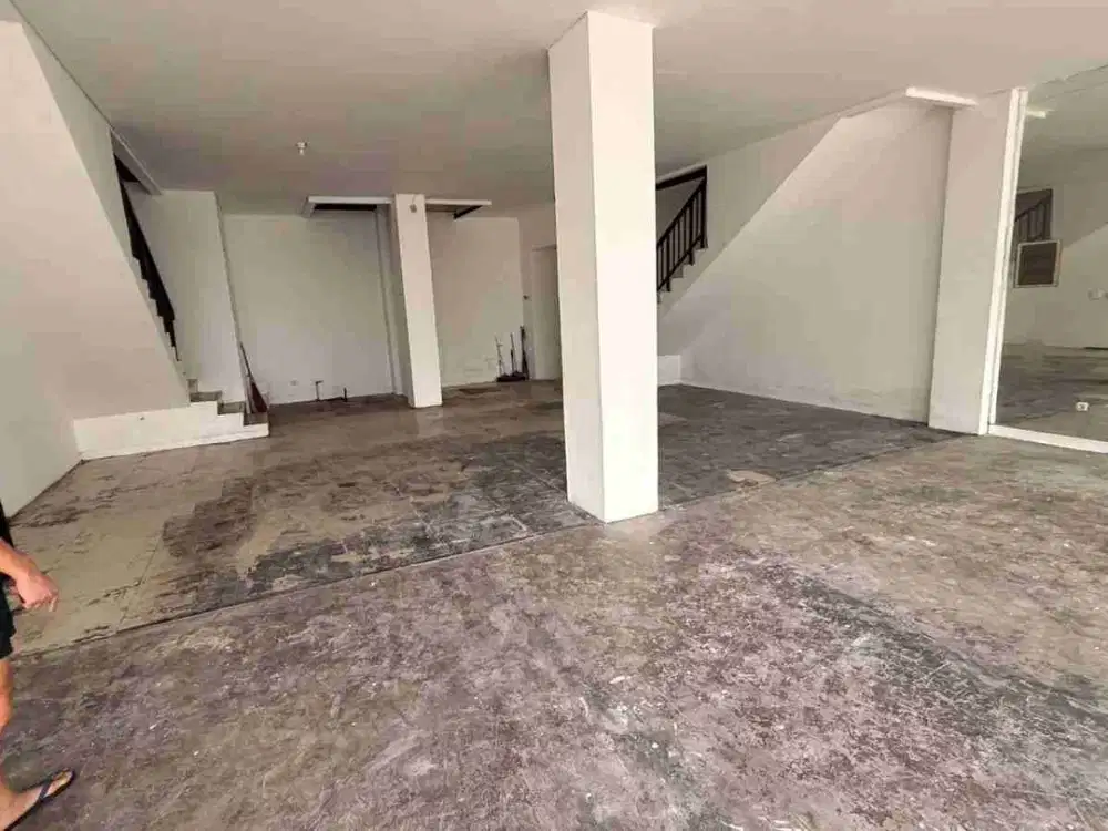 D sewa Ruko gandeng 5 golf lake