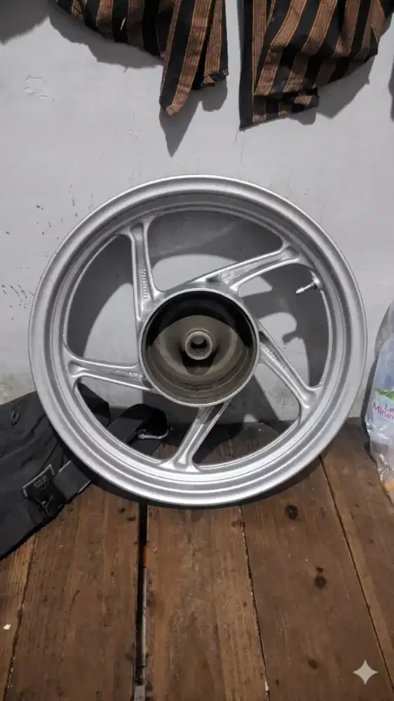 Velg beat , Vario , Scoopy 100