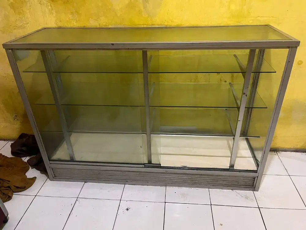 ETALASE KACA MURAH