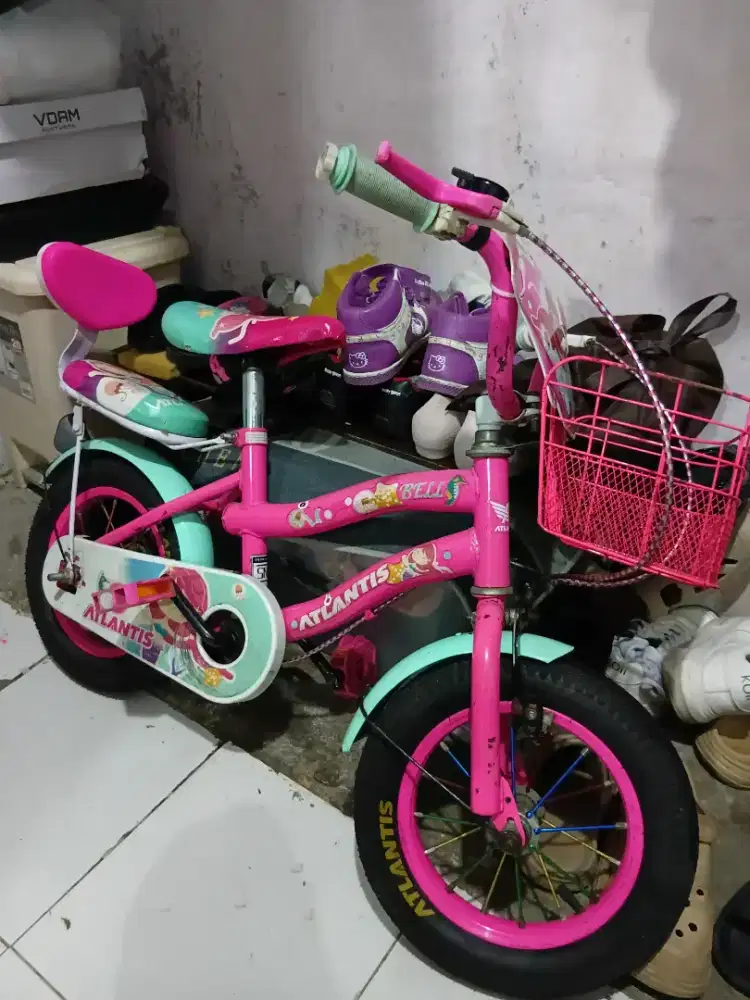 Sepeda Atlantis pink