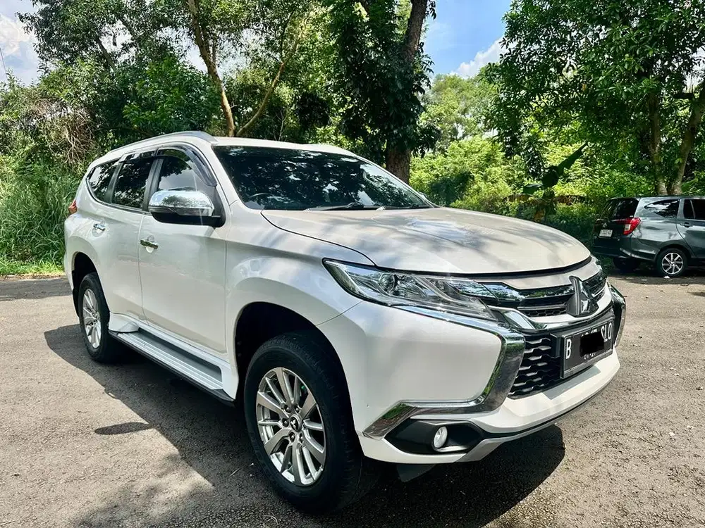 Mitsubhisi Pajero sport exceed AT 2019