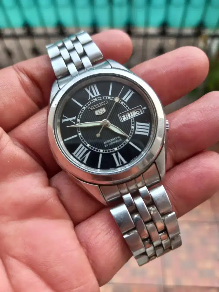 Seiko 5 Roman dial