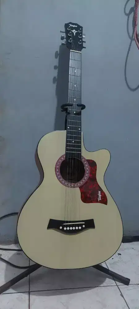 Gitar akustik tanambesi new jreng