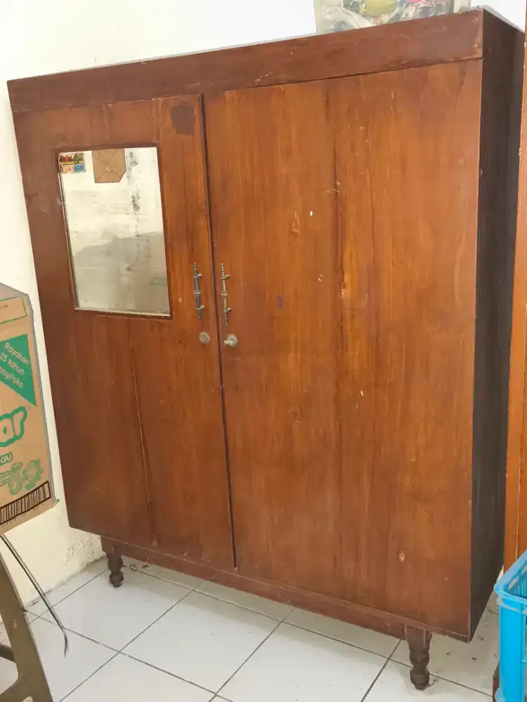 Lemari Full Jati Bekas 2 Pintu