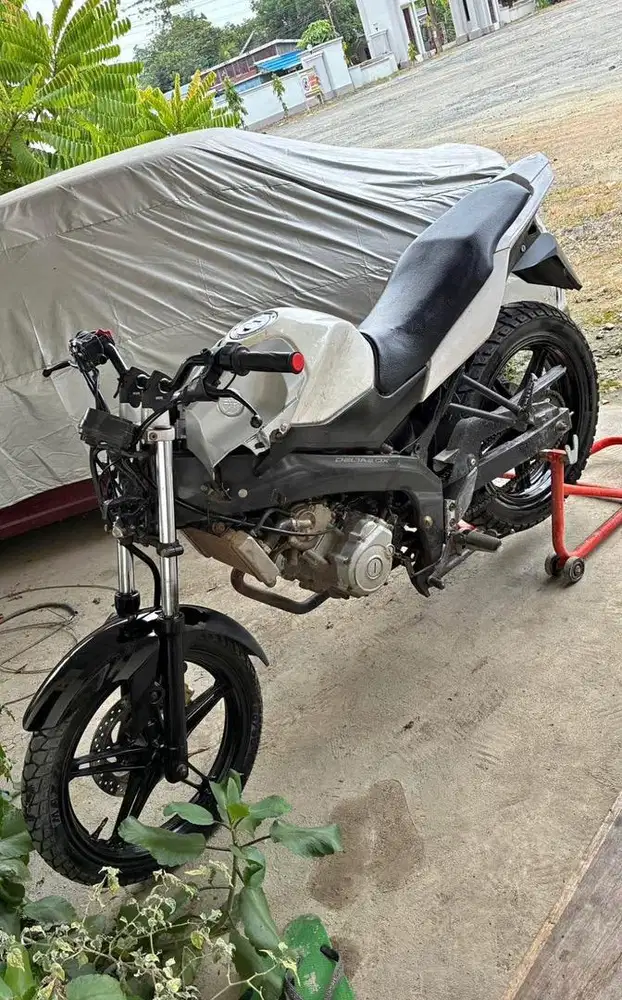 Vixion NVL 2014 Surat lengkap pajak mati mesin oke 5.5jt pas cod bjb