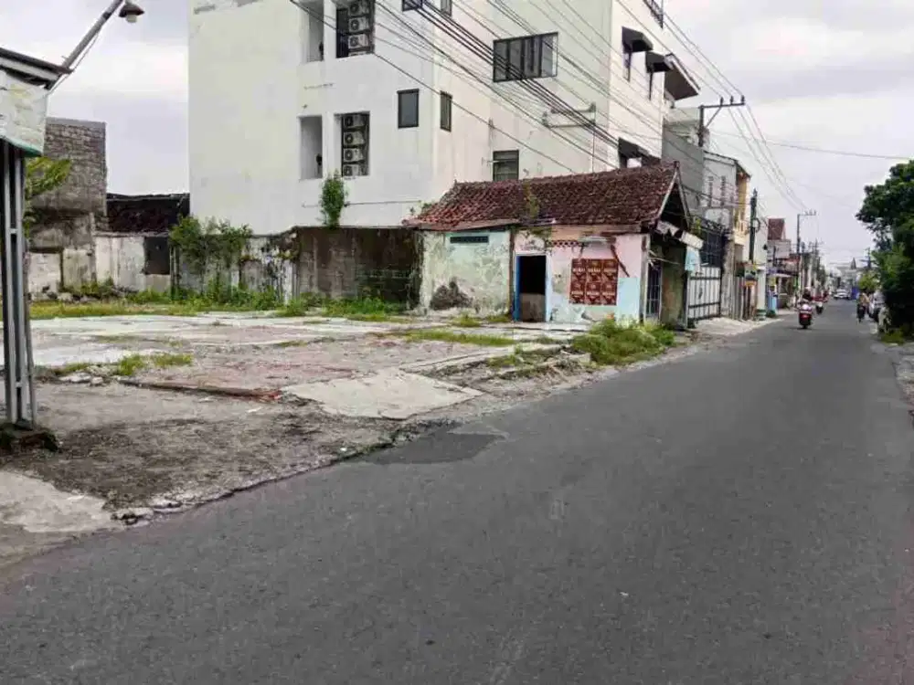 Dijual lahan pekarangan Jalan Magelang