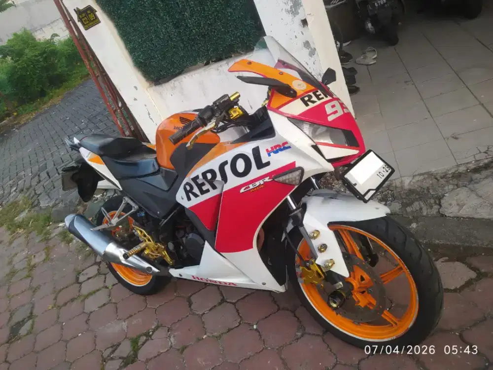 Honda CBR Repsol 150 cc Fuel Injection
