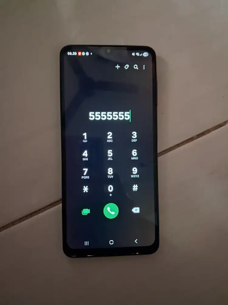 samsung hitam 4/128 lengkap tanpa adaptor