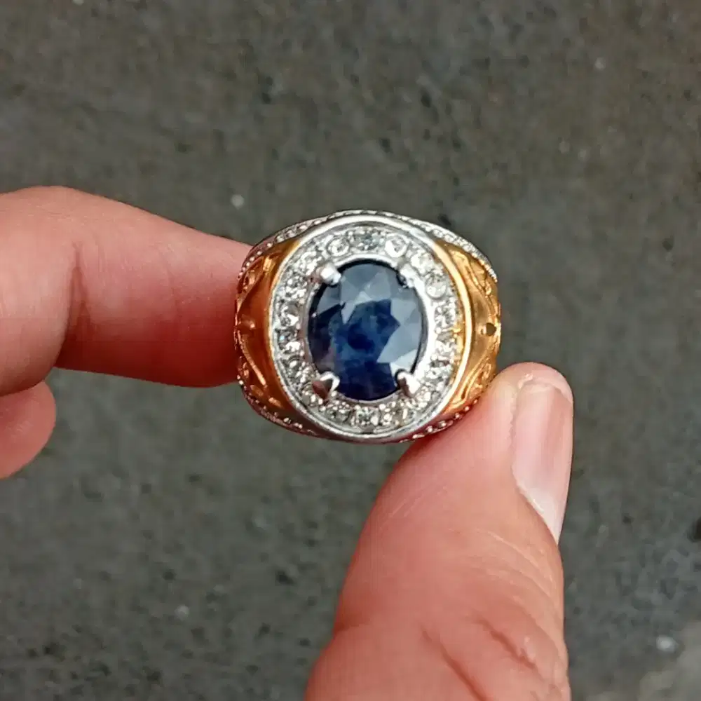 Blue Sapphire Madagaskar 5 ct H Memo MRI Ring Titanium Motif huruf A