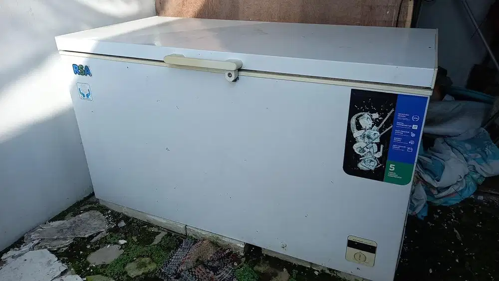 Preloved freezer RSA CF 460