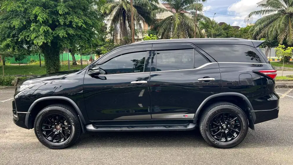 Toyota Fortuner 2023 Diesel