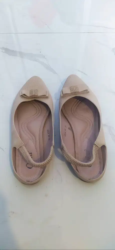 Sepatu Slingback Flats Otha by Laviola Beige Size 39 - Mulus