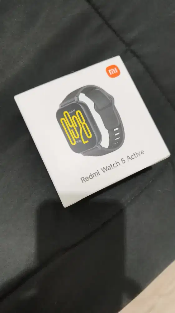 xiaomi redmi watch 5 active 
2.0” lcd display