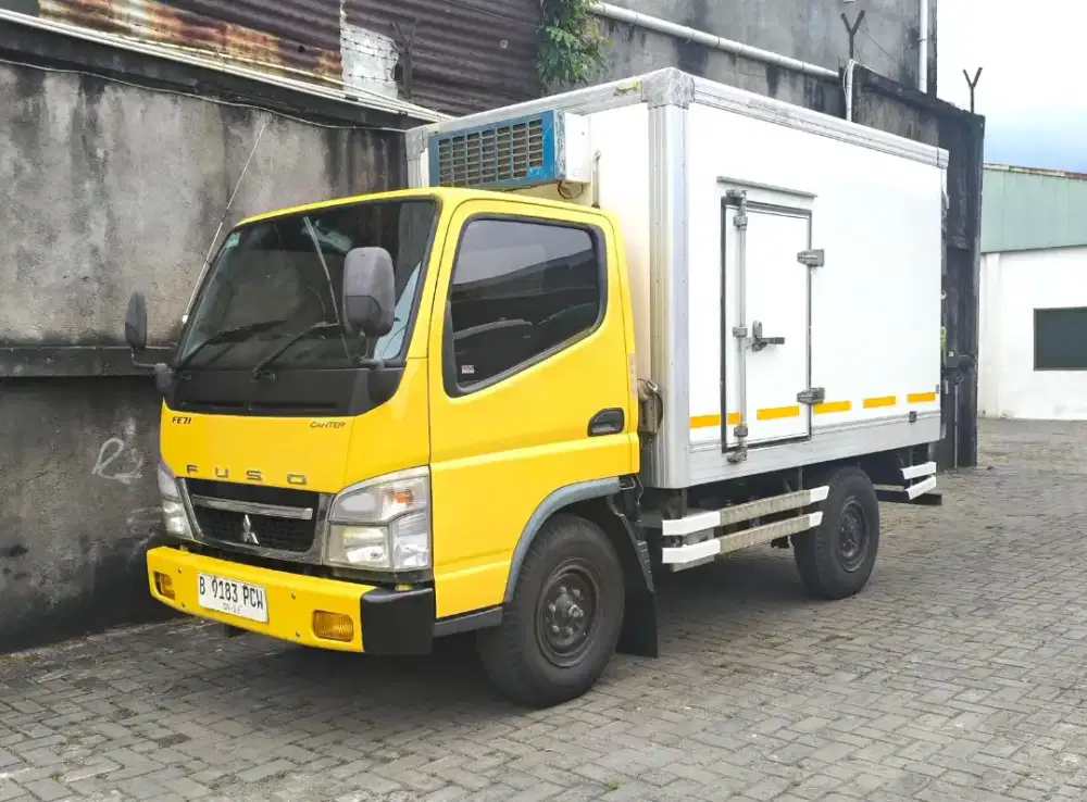 -20C CDE Mitsubishi Coltdiesel canter FE71 engkel box freezer 2022 bok