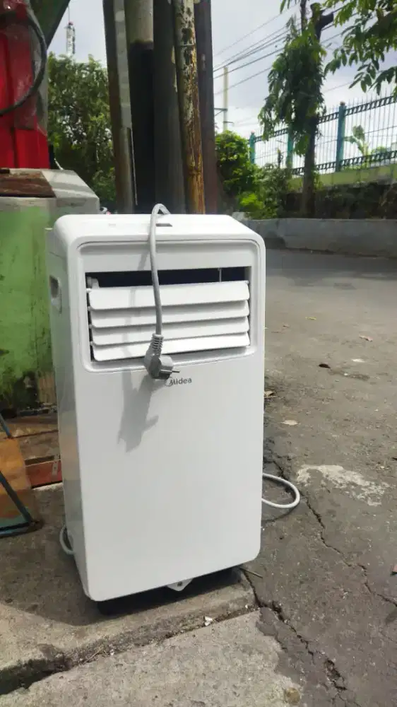 Ac portable midea 1/2pk
