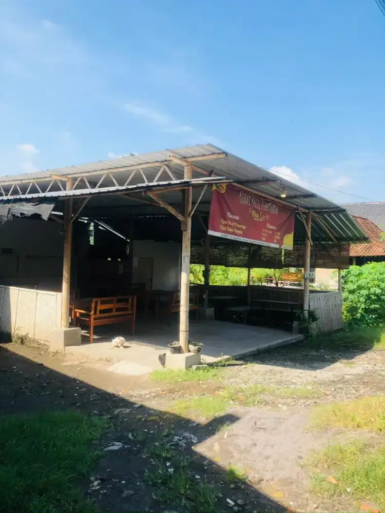 Disewakan/dikontrakan tempat usaha mangku jalan aspal