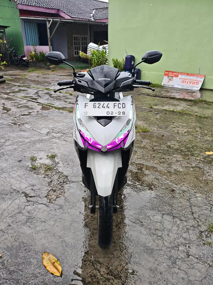•Sale Vario led old 125cc 2018 Surat Komplit