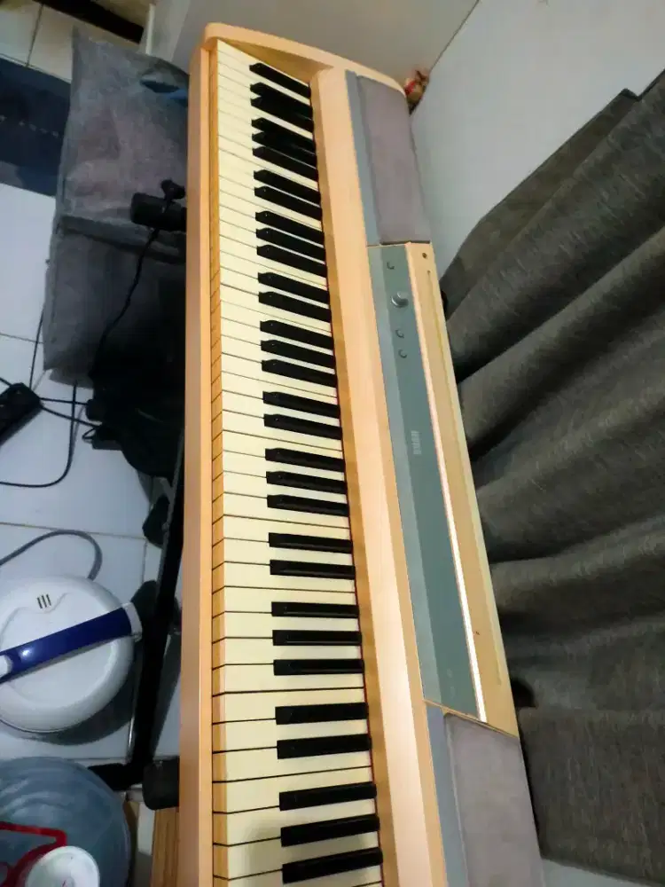 Piano digital korg (jual rugi)