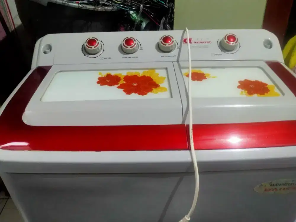 Mesin cuci daimitsu