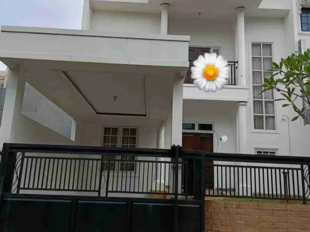 Dijual rumah siap huni Citra grand Cibubur.