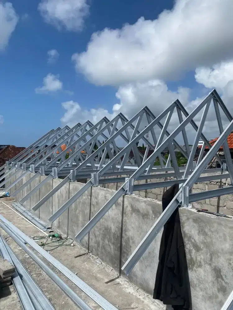 Atap bajaringan dan plafon pvc