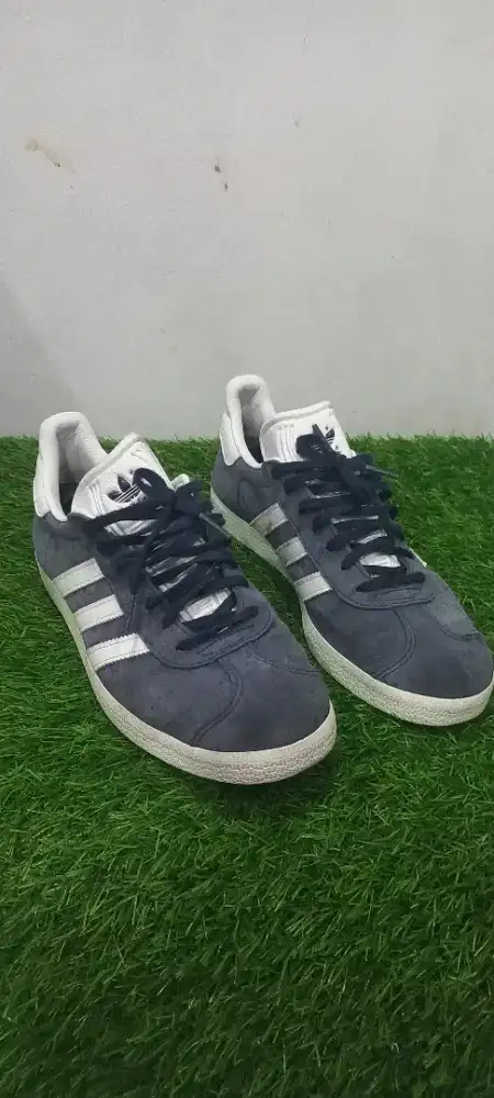 Sepatu Adidas dan Vans Original Satuan 350k