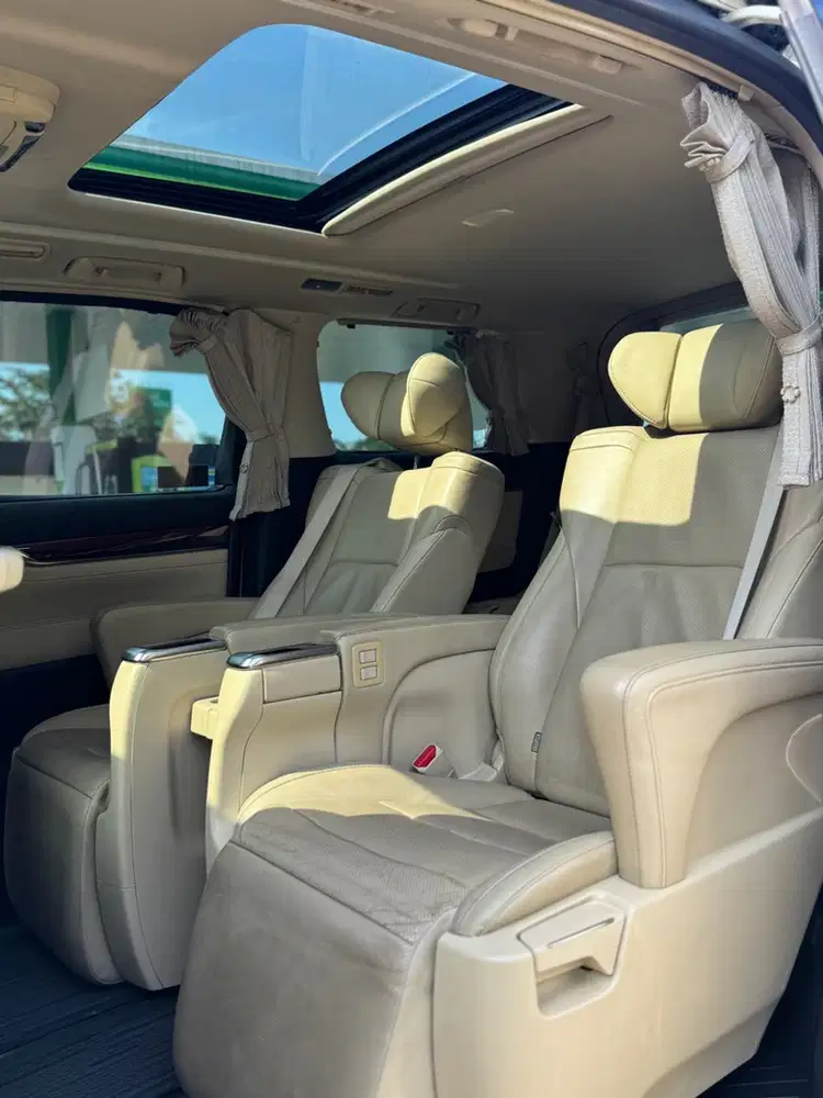 Toyota Alphard 2016 Bensin