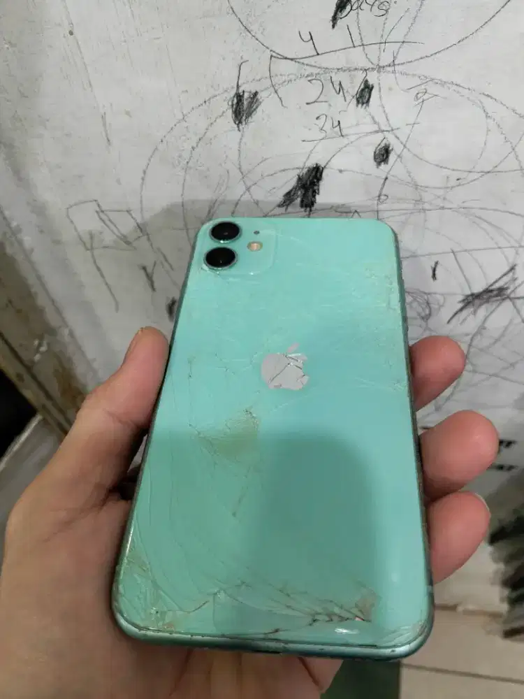 Dijual iPhone 11 128gb