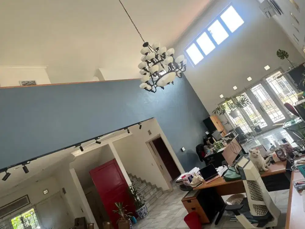 Rumah Hoek Lokasi Private Taman Giri Loka BSD city