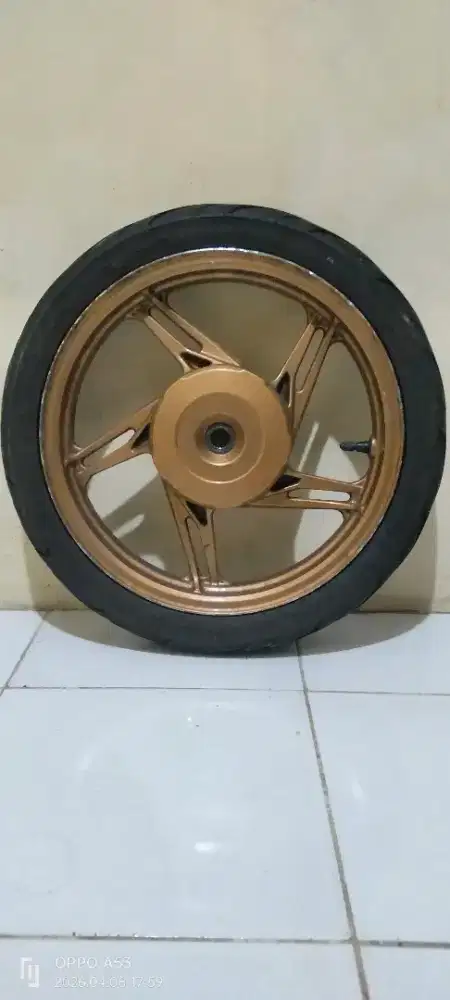 Velk belakang Beat ESP 2018