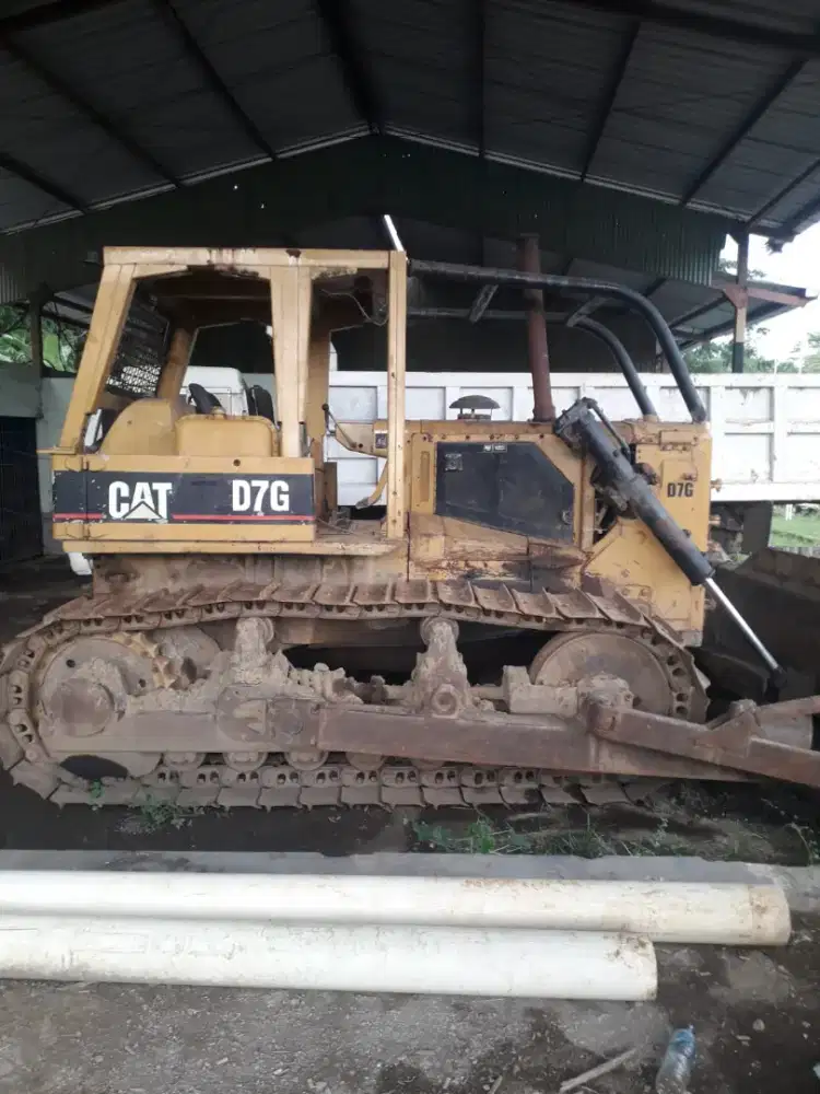Doser Caterpillar CAT D7G tahun 2007