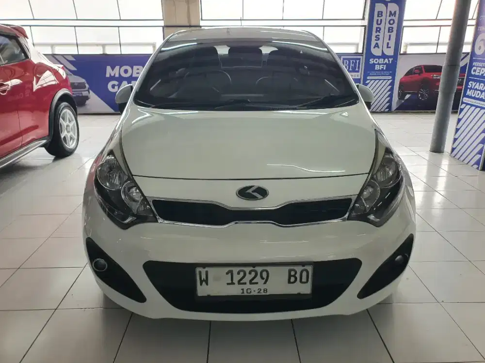 All new kia rio 2013 matic putih bs krdt proses cepat