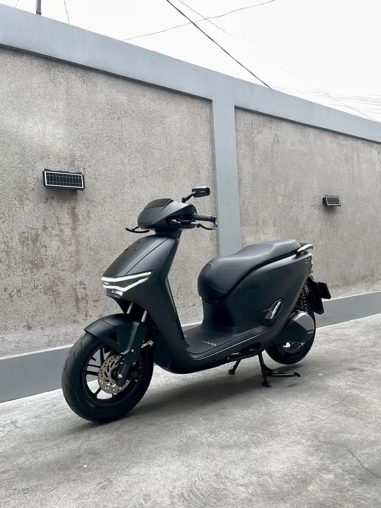 Honda cuv e hitam mulus