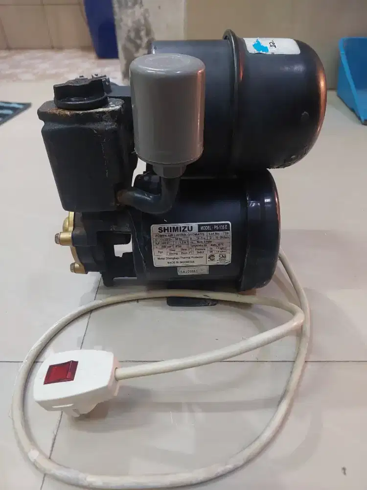 Pompa Air Shimizu PS-135 E Baru Pake 5 bulan..Fungsi normal semua..