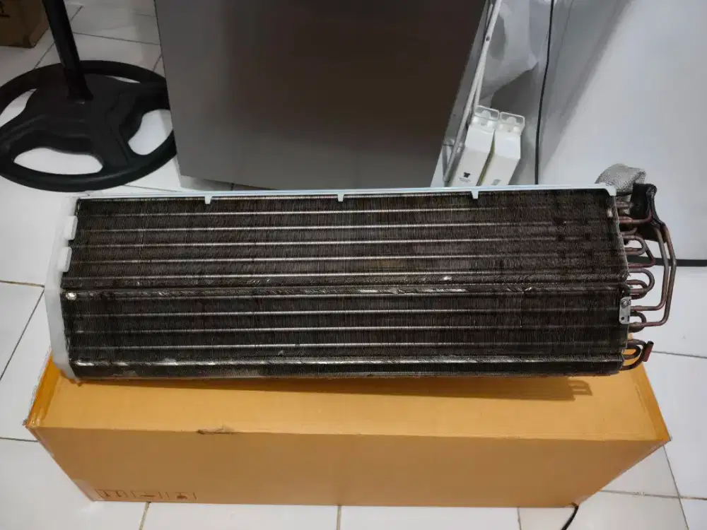 Evaporator Ex copotan AC DAIKIN FTKQ20UVM4 0,75 PK ORIGINAL