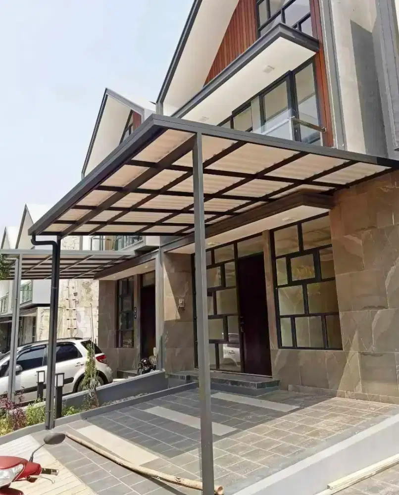 Kanopi baja ringan dan garasi
