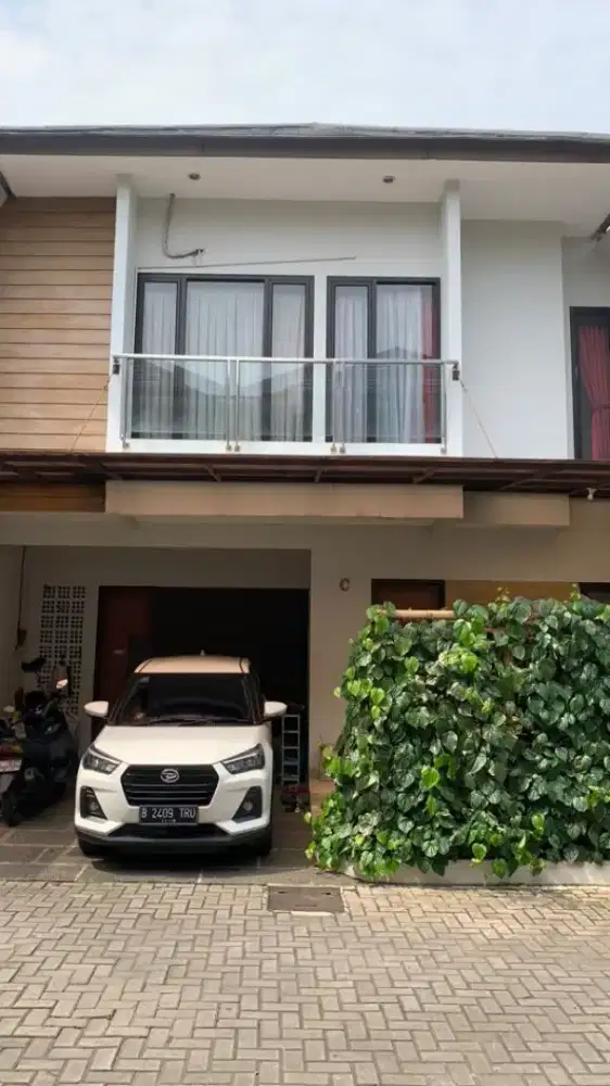 DIJUAL RUMAH DI CONDET PROMO