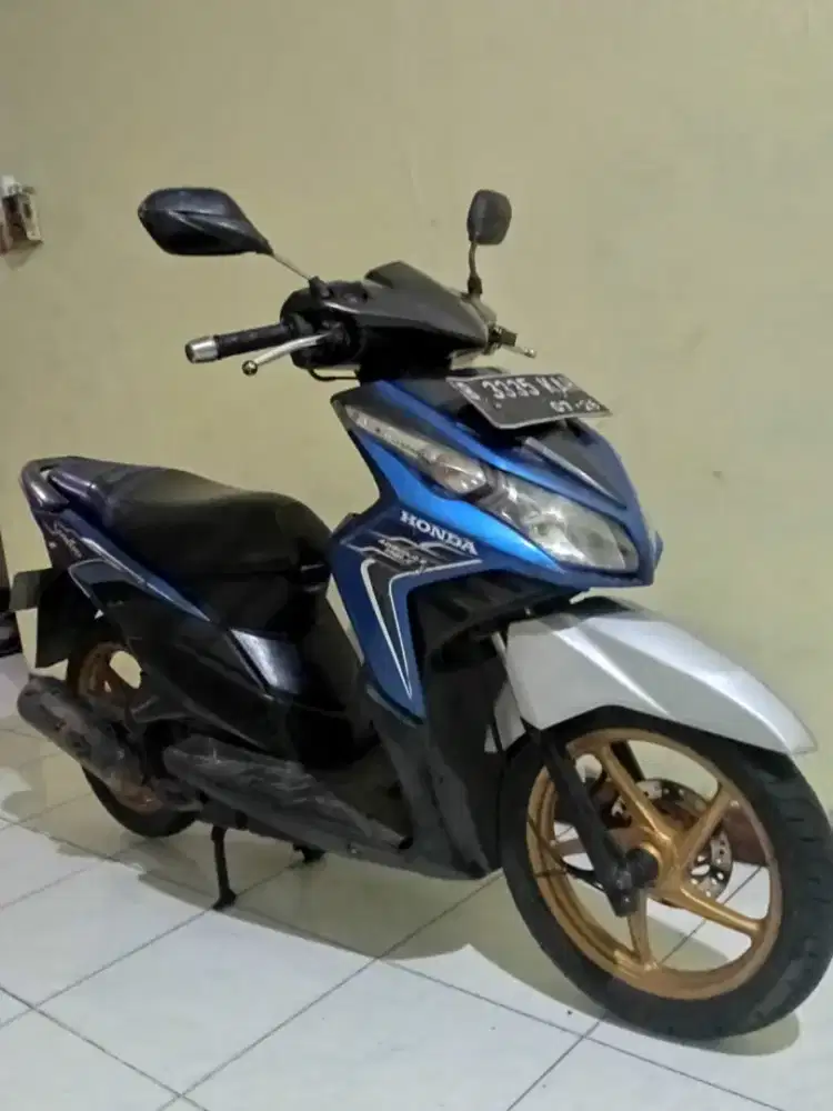 Dijual Honda Vario tekno  110cc tahun 2011 surat lengkap
