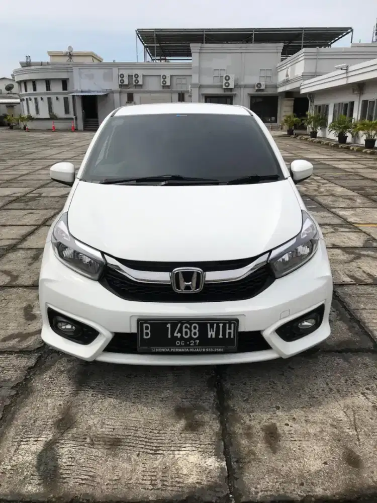 Honda brio e satya tahun 2022 at