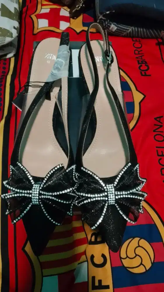 Sepatu pesta zahra