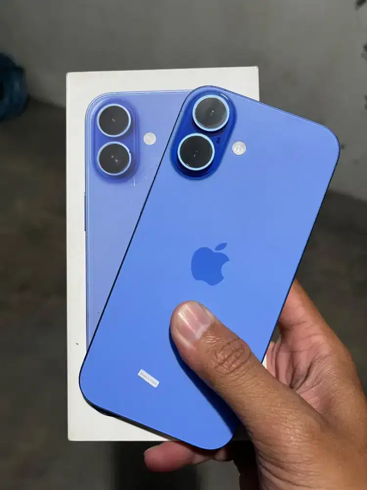 iphone 16 128gb Ultramarine ex iBox(bisa nego)