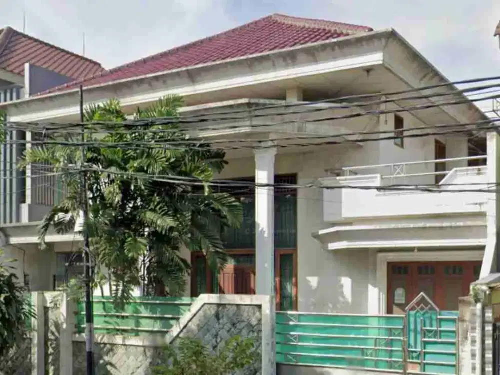 RUMAH MEWAH DI KOMPLEK WARTAWAN CIPINANG