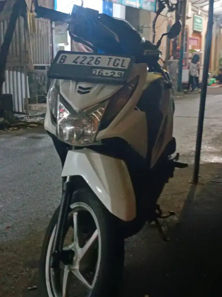 Motor honda beat