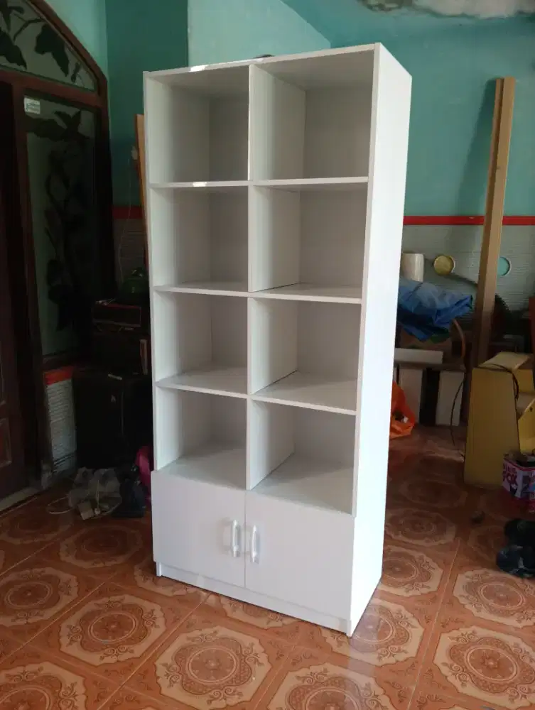 Rak furniture  minimalis